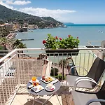 Western Tigullio Royal Hotel