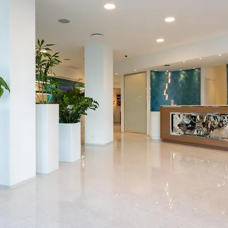 Western Tigullio Royal ホテル 4*