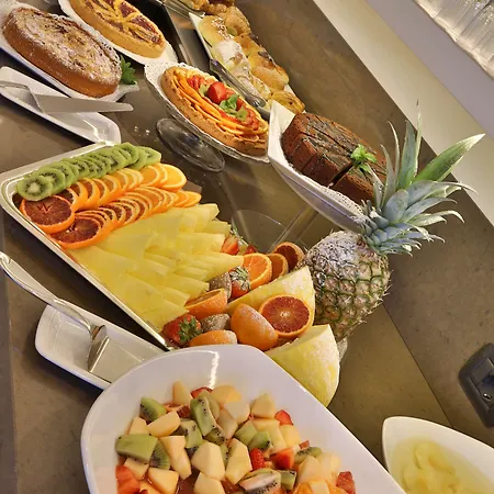 Western Tigullio Royal ホテル