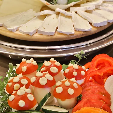 Western Tigullio Royal ラッパロ