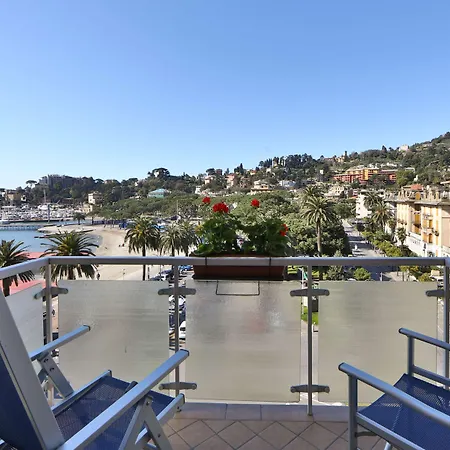 Western Tigullio Royal ホテル 4*