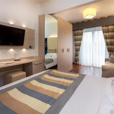 Hotel Western Tigullio Royal 4*